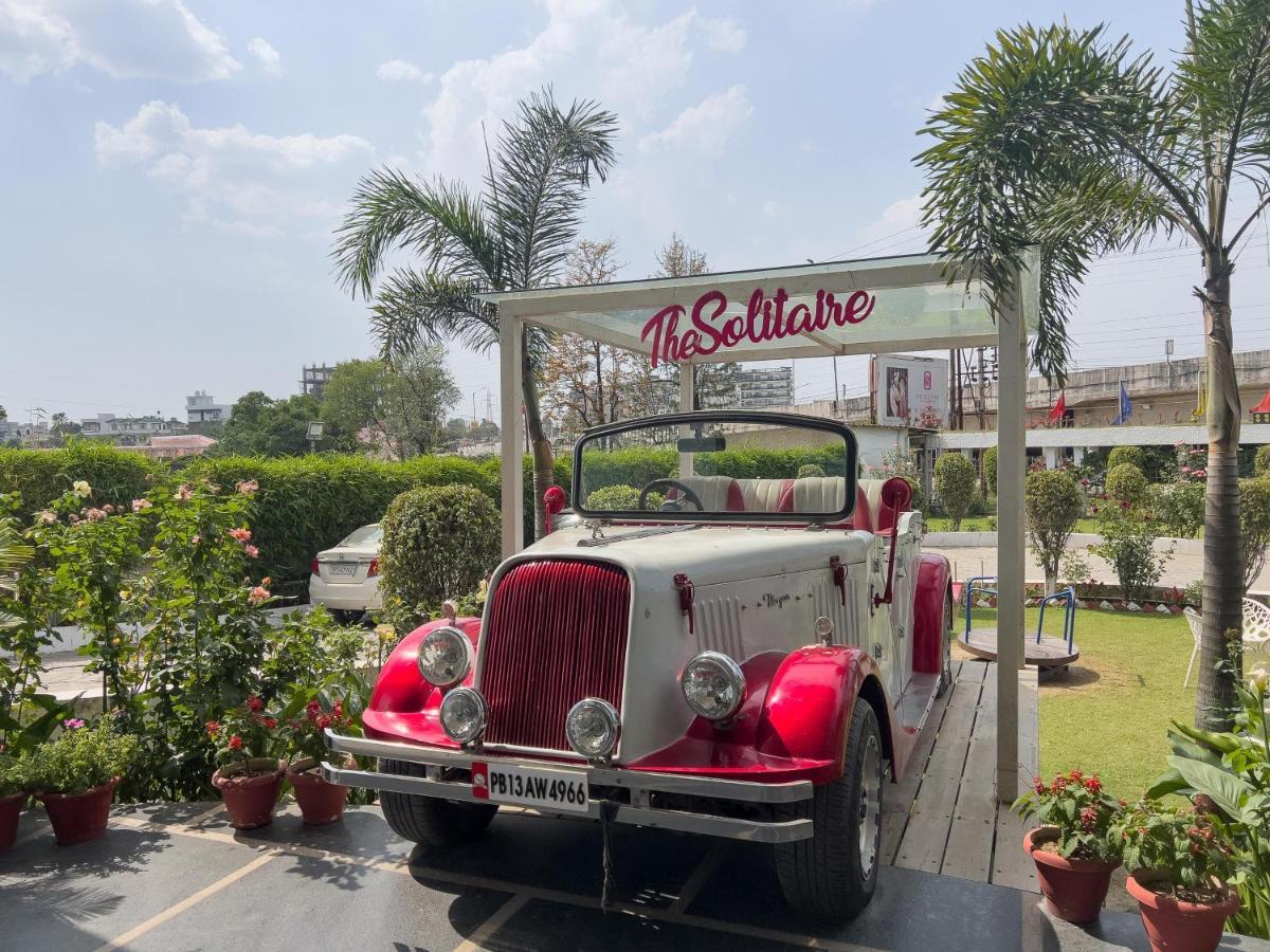 The Solitaire Dehradun Esterno foto